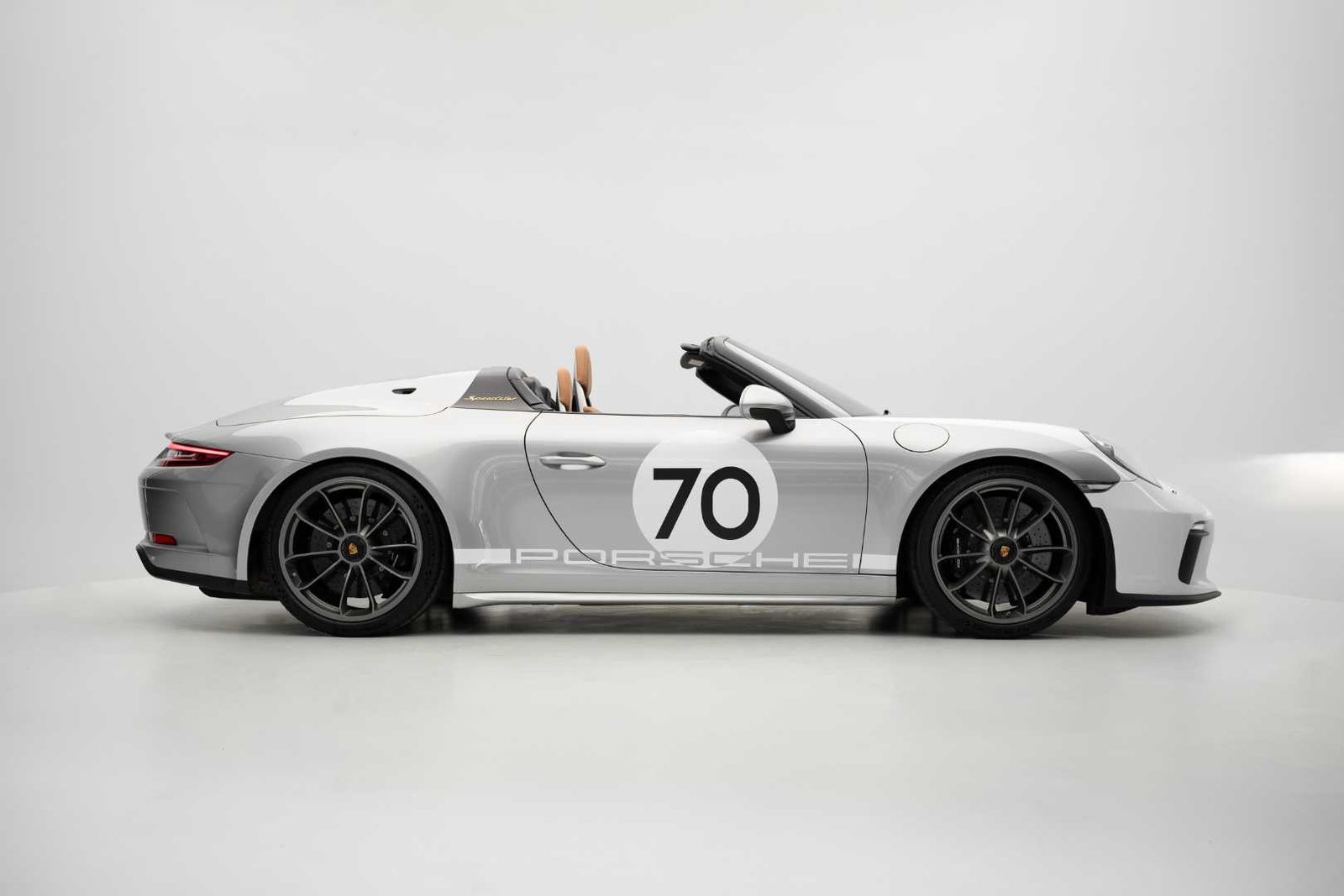Porsche 911 Speedster Heritage Design